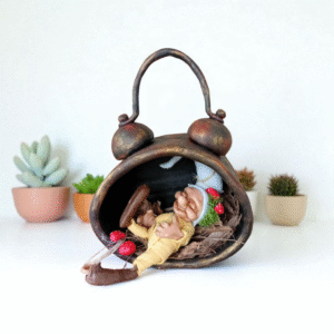 Duende artesanal de reloj con duende bebe